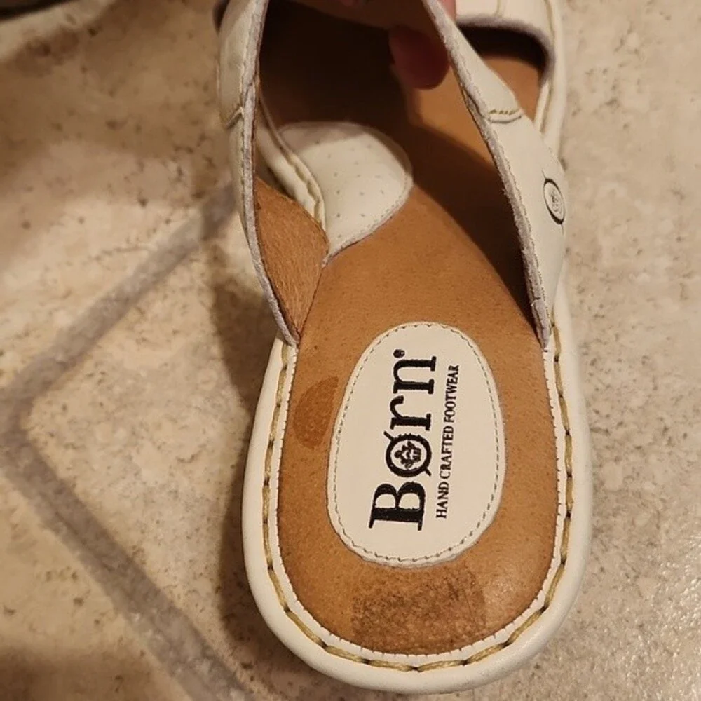 Born Women's White Leather Wedge Espadrille Sandals Size 10